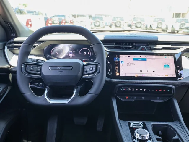 Nuevos JEEP CHEROKEE à Estados chez autogozo