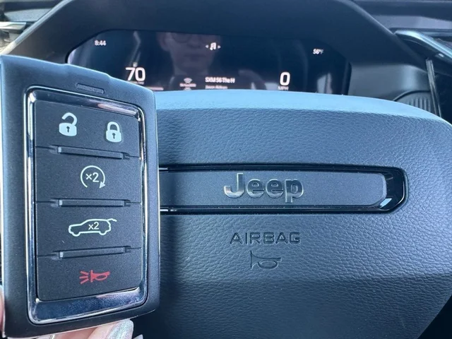 Nuevos JEEP CHEROKEE à Estados chez autogozo