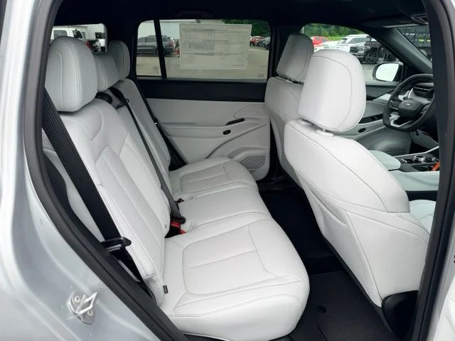 Nuevos JEEP CHEROKEE à Estados chez autogozo