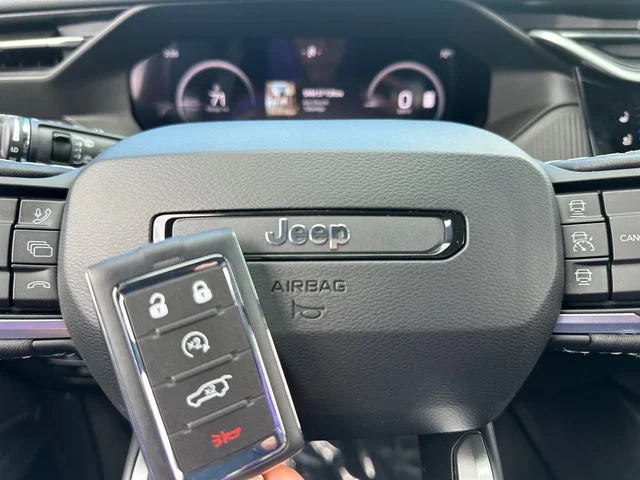 Nuevos JEEP CHEROKEE à Estados chez autogozo