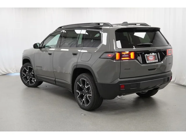 Nuevos JEEP CHEROKEE à Estados chez autogozo
