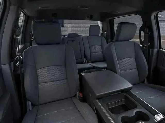 Nuevos RAM 2500 à Estados chez autogozo