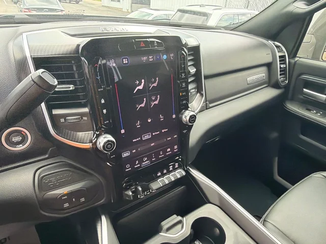Nuevos RAM 2500 à Estados chez autogozo