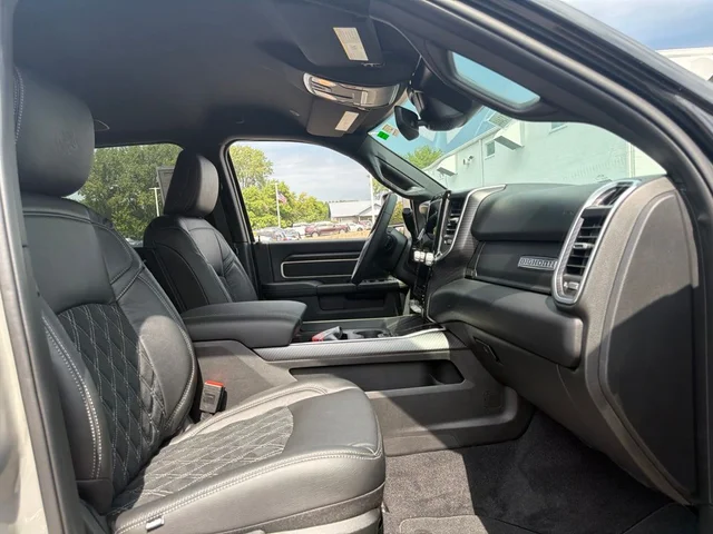 Nuevos RAM 2500 à Estados chez autogozo