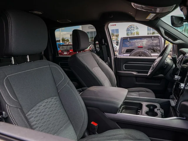 Nuevos RAM 2500 à Estados chez autogozo