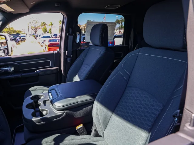Nuevos RAM 2500 à Estados chez autogozo