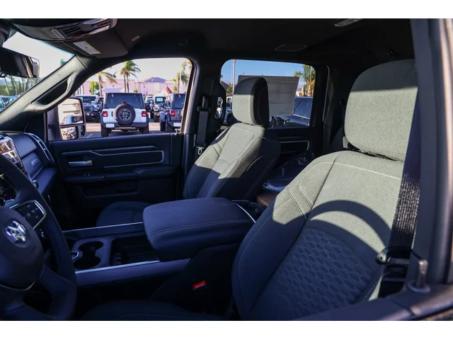 Nuevos RAM 2500 à Estados chez autogozo
