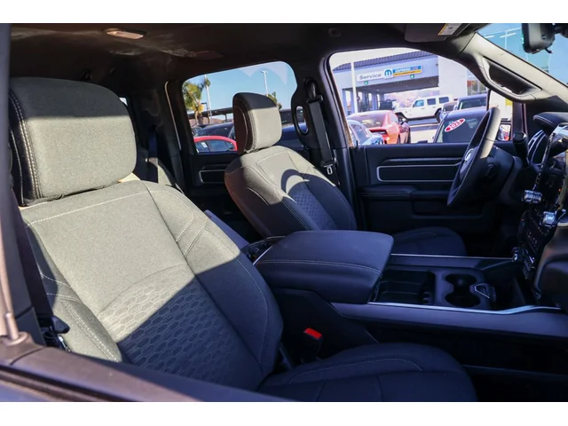 Nuevos RAM 2500 à Estados chez autogozo