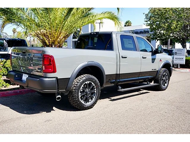 Nuevos RAM 2500 à Estados chez autogozo