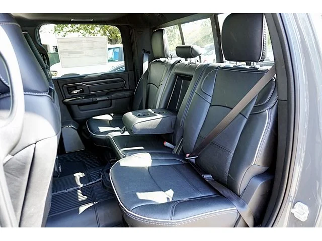 Nuevos RAM 2500 à Estados chez autogozo