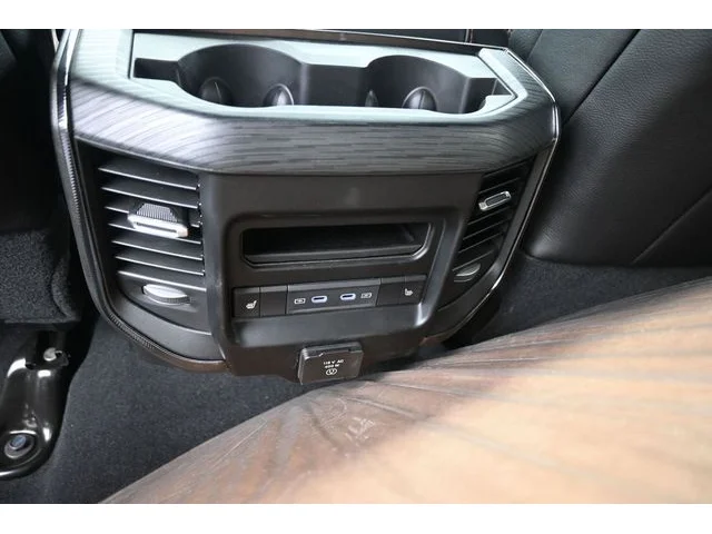 Nuevos RAM 2500 à Estados chez autogozo