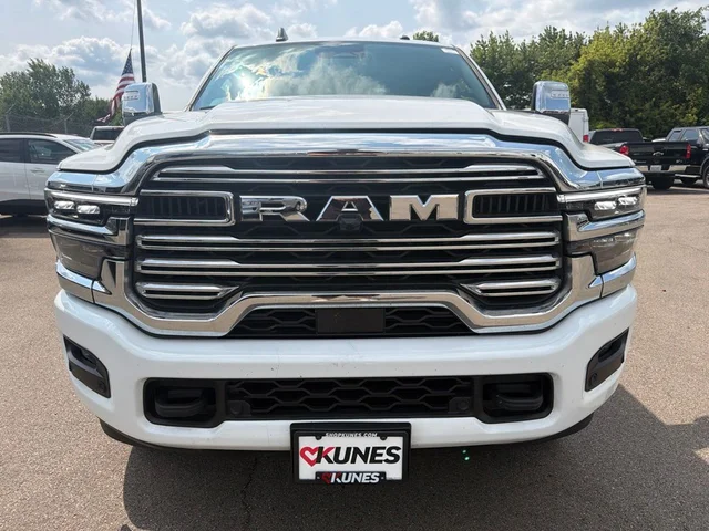 SEMINUEVOS RAM 2500 a Estados en autogozo