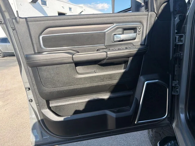 SEMINUEVOS RAM 2500 a Estados en autogozo