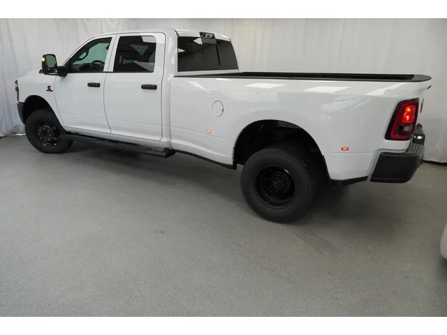 Nuevos RAM 3500 à Estados chez autogozo