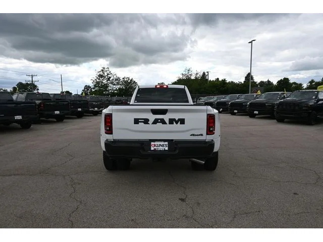 Nuevos RAM 3500 à Estados chez autogozo