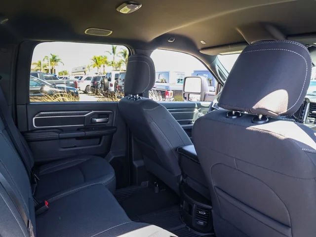 Nuevos RAM 3500 à Estados chez autogozo