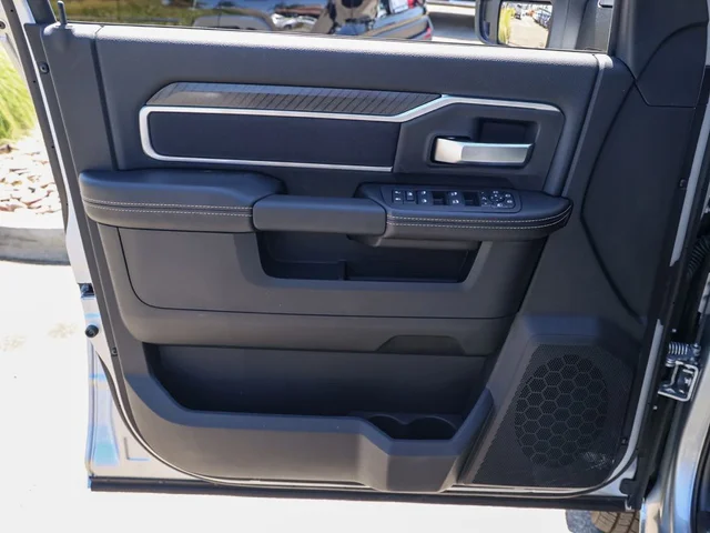 Nuevos RAM 3500 à Estados chez autogozo