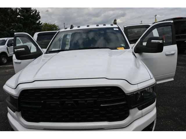 SEMINUEVOS RAM 3500 a Estados en autogozo