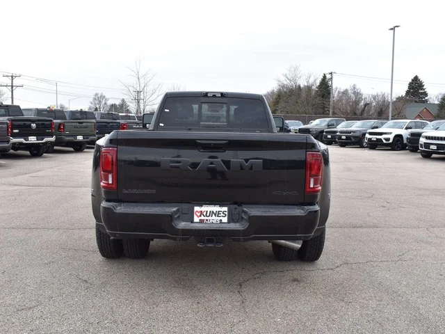 Nuevos RAM 3500 à Estados chez autogozo