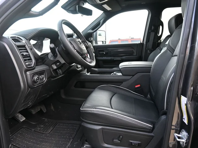 Nuevos RAM 3500 à Estados chez autogozo