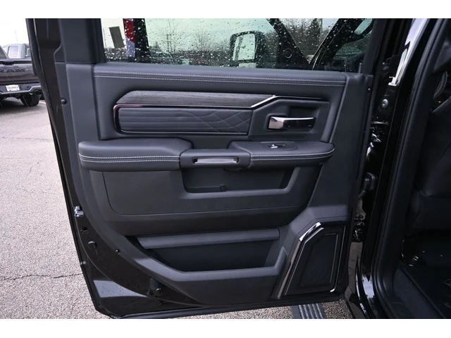 Nuevos RAM 3500 à Estados chez autogozo