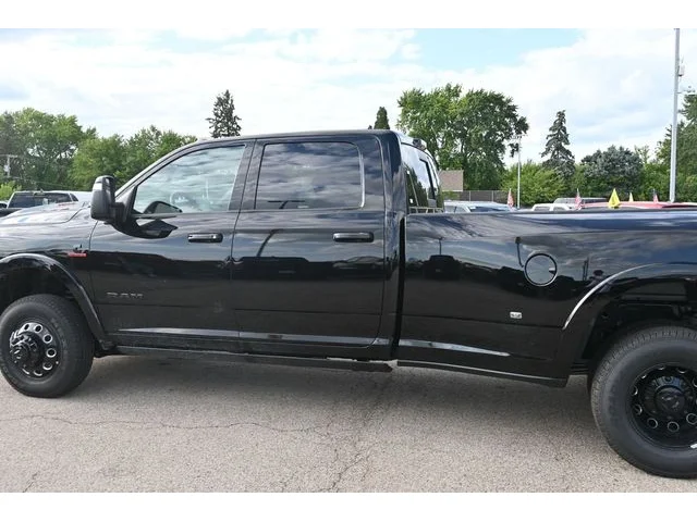 Nuevos RAM 3500 à Estados chez autogozo
