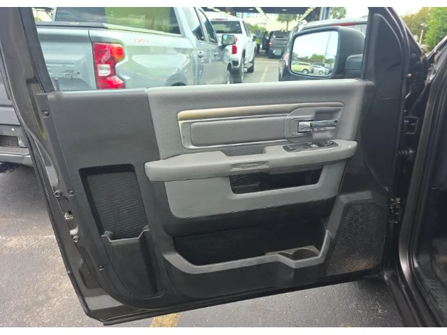 SEMINUEVOS RAM 1500 a Estados en autogozo