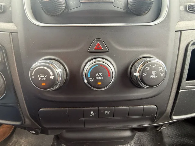 SEMINUEVOS RAM 1500 Classic a Estados en autogozo