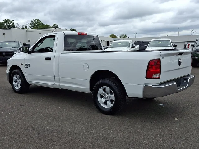 SEMINUEVOS RAM 1500 Classic a Estados en autogozo