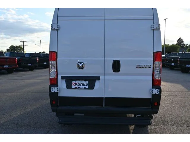 Nuevos RAM PROMASTER 2500 à Estados chez autogozo