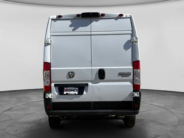 SEMINUEVOS RAM ProMaster 2500 a Estados en autogozo