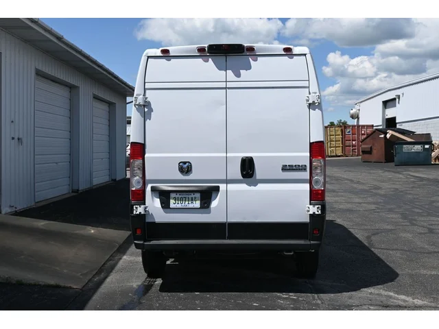 SEMINUEVOS RAM ProMaster 2500 a Estados en autogozo