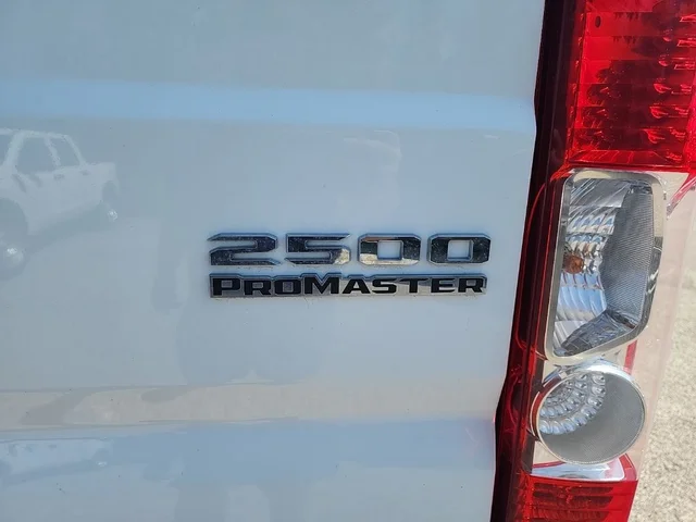 SEMINUEVOS RAM ProMaster 2500 a Estados en autogozo