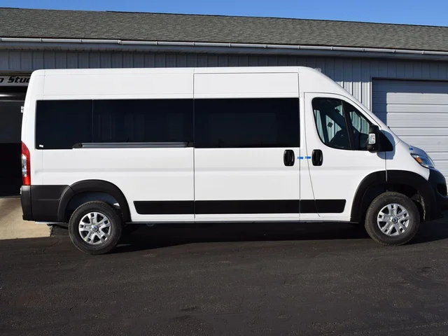 Nuevos RAM PROMASTER 2500 WINDOW VAN à Estados chez autogozo