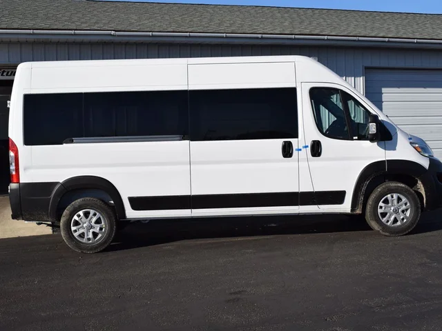 Nuevos RAM PROMASTER 2500 WINDOW VAN à Estados chez autogozo