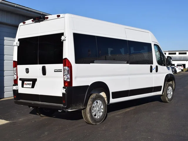 Nuevos RAM PROMASTER 2500 WINDOW VAN à Estados chez autogozo