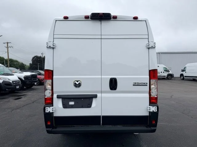 Nuevos RAM PROMASTER 3500 à Estados chez autogozo