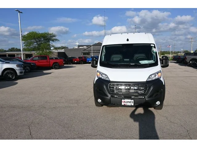 Nuevos RAM PROMASTER 3500 à Estados chez autogozo