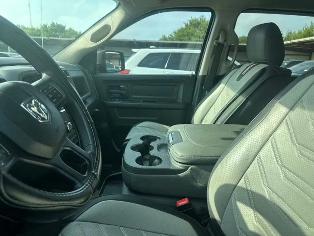 SEMINUEVOS RAM 1500 Classic a Estados en autogozo
