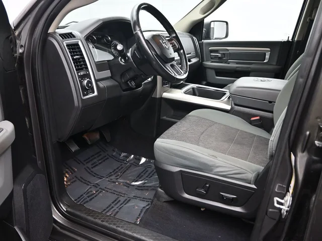 SEMINUEVOS RAM 1500 a Estados en autogozo