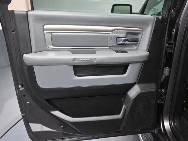 SEMINUEVOS RAM 1500 a Estados en autogozo