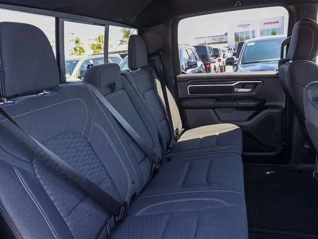 Nuevos RAM 1500 à Estados chez autogozo