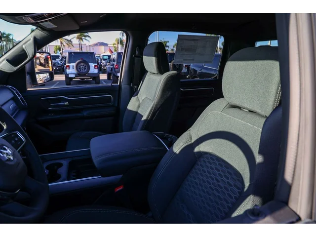 Nuevos RAM 1500 à Estados chez autogozo
