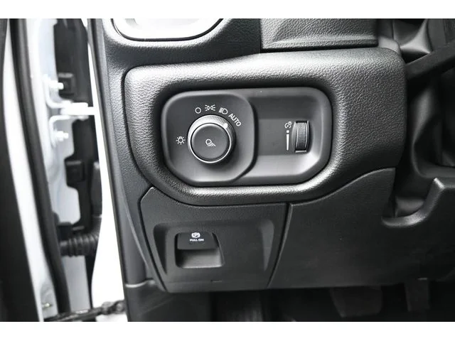 Nuevos RAM 1500 à Estados chez autogozo