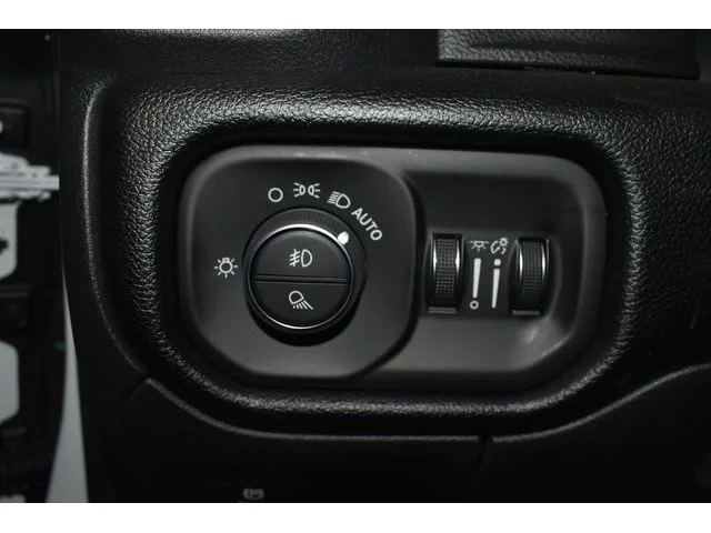 Nuevos RAM 1500 à Estados chez autogozo