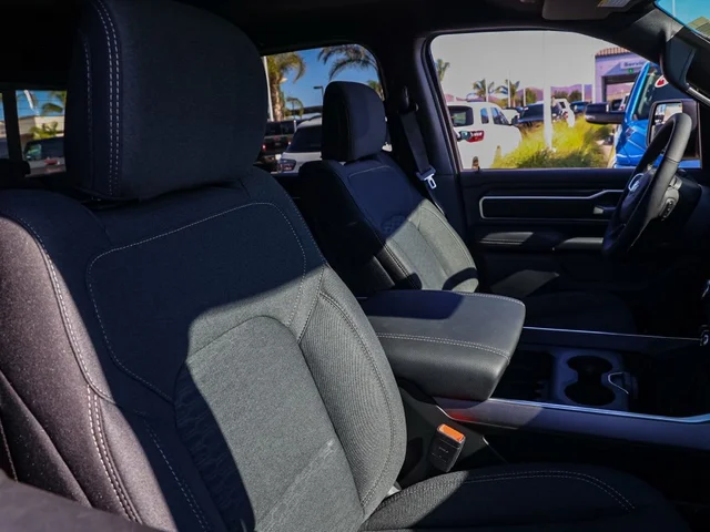 Nuevos RAM 1500 à Estados chez autogozo