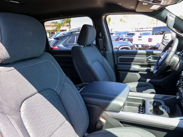 Nuevos RAM 1500 à Estados chez autogozo
