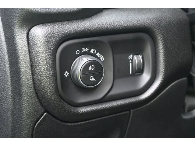 Nuevos RAM 1500 à Estados chez autogozo
