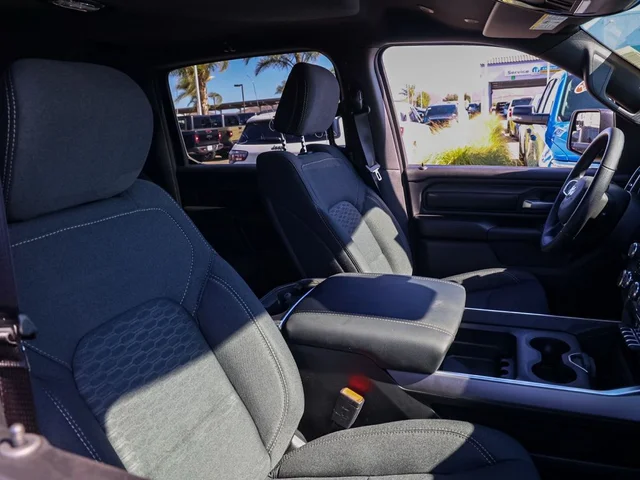 Nuevos RAM 1500 à Estados chez autogozo