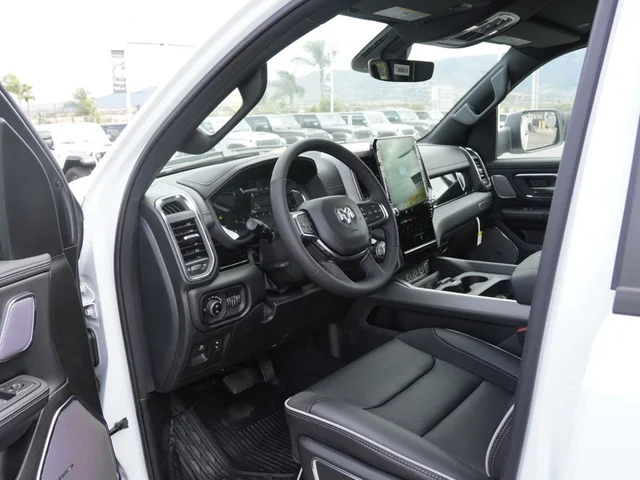 Nuevos RAM 1500 à Estados chez autogozo